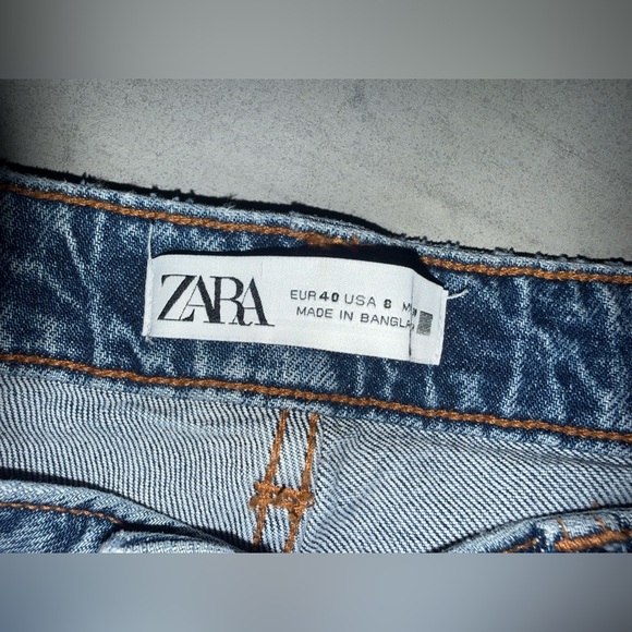 Zara Women's Blue Flare Jeans - Picture 2 of 9